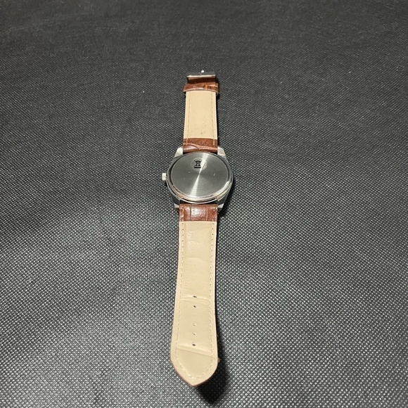 Men’s Watch EIGER E-Z Read Dial Watch Brown Leather Bracelet Vintage Wristwatch - Picture 7 of 8